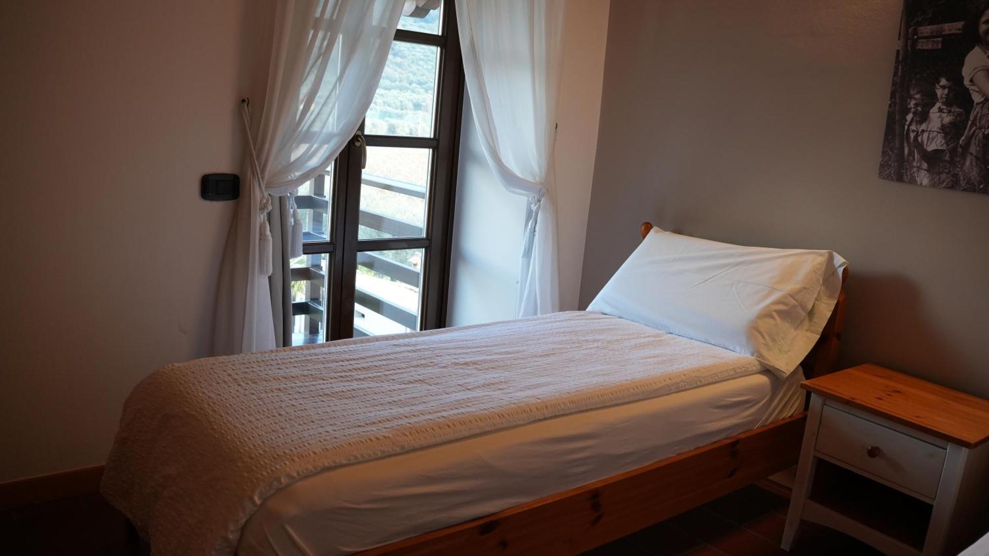 Residence La Colombera Riva del Garda Room photo
