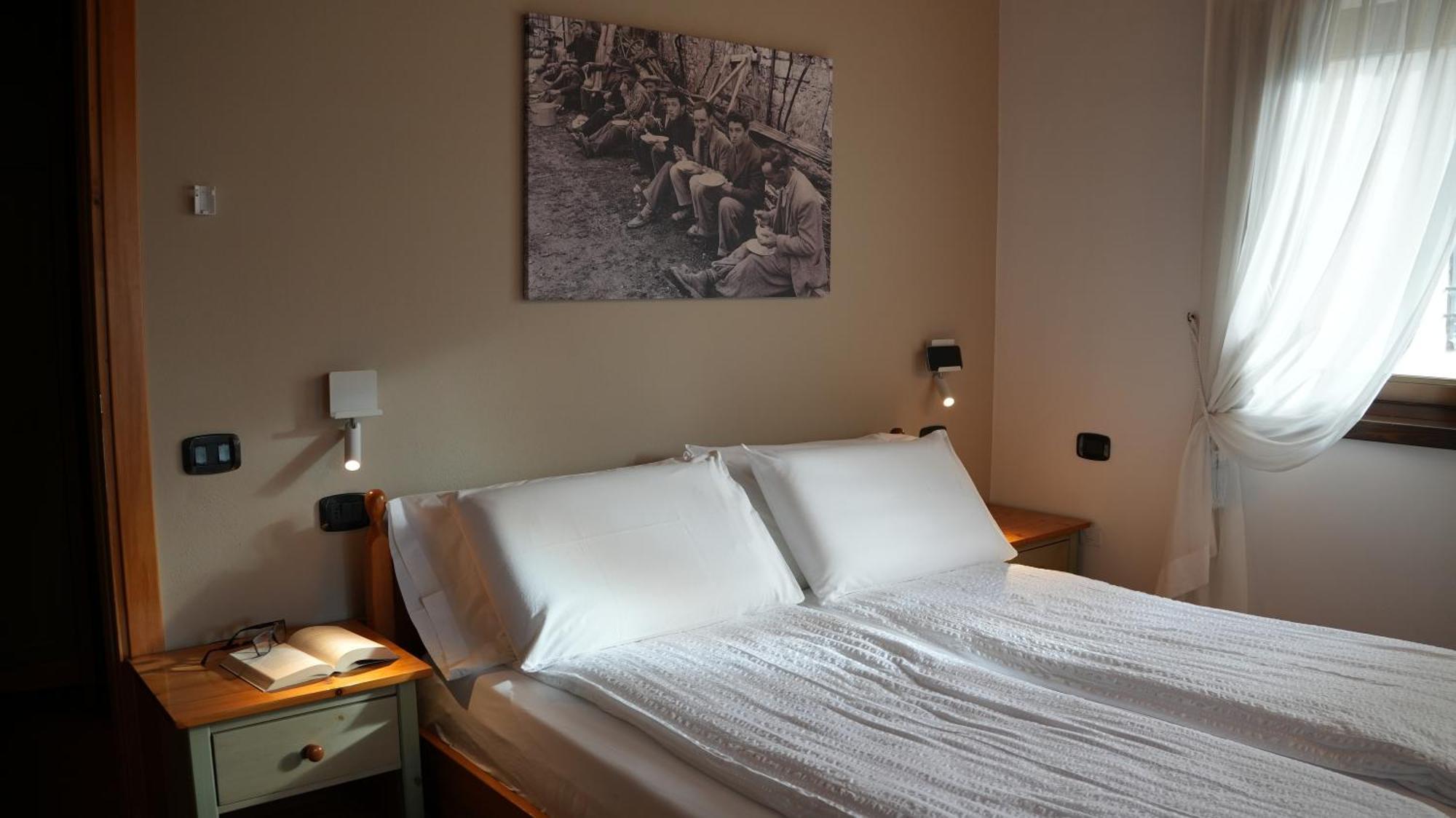 Residence La Colombera Riva del Garda Room photo