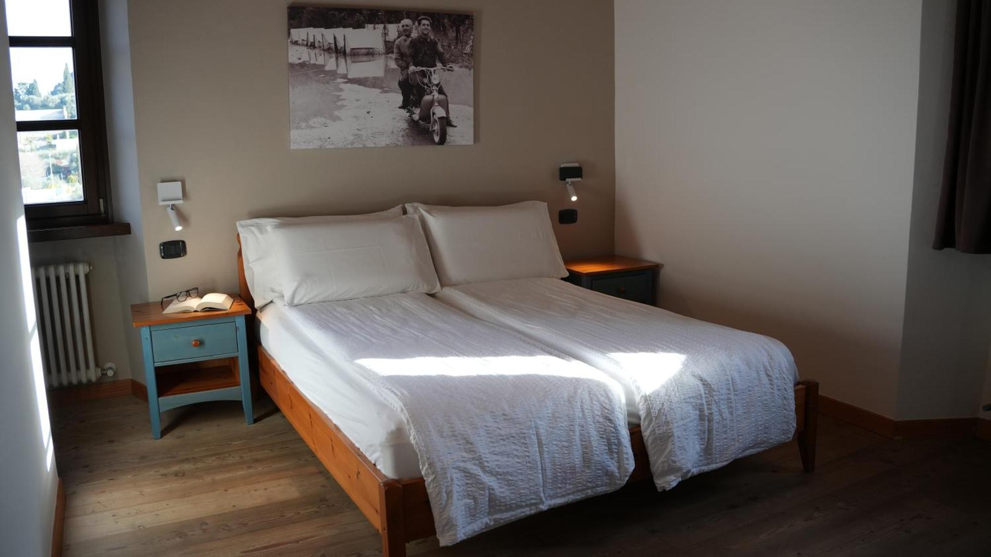 Residence La Colombera Riva del Garda Room photo