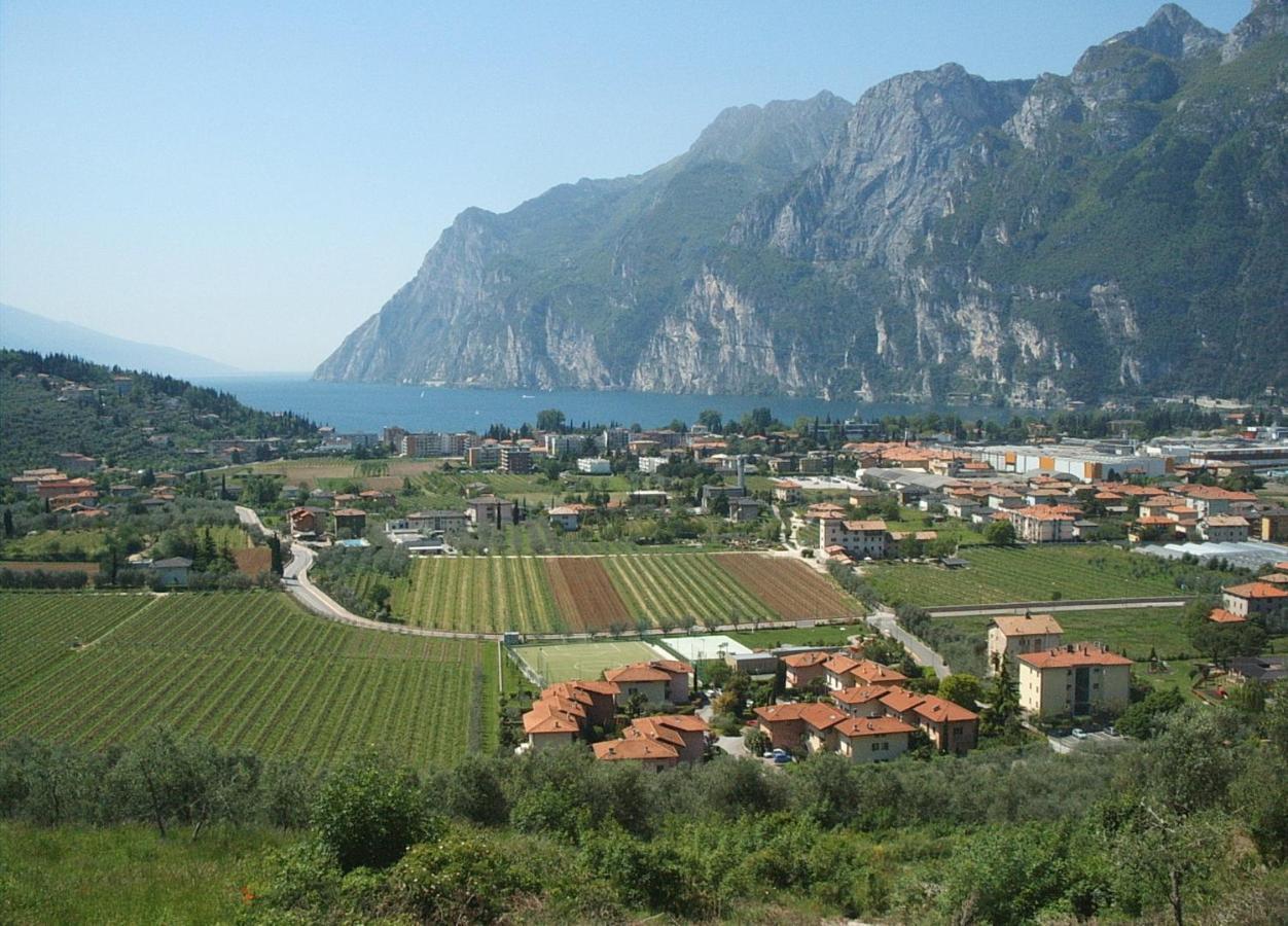 Residence La Colombera Riva del Garda Exterior photo